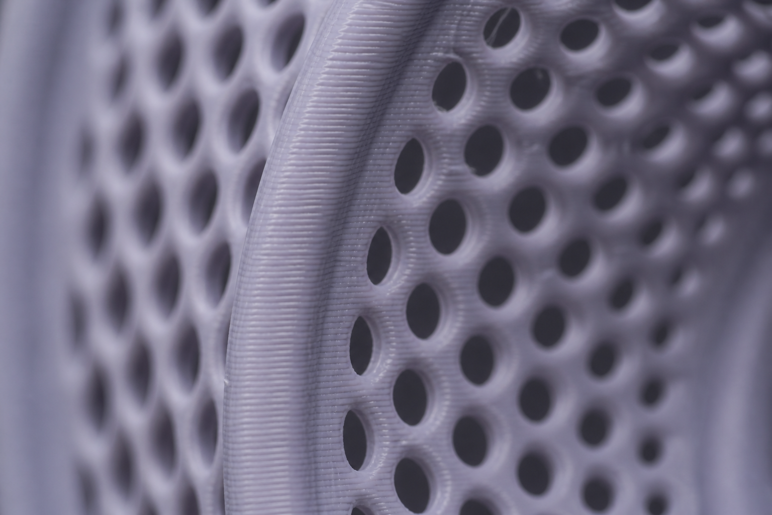 Dettaglio layer lines su parete stampata FDM — Castalia Lab
